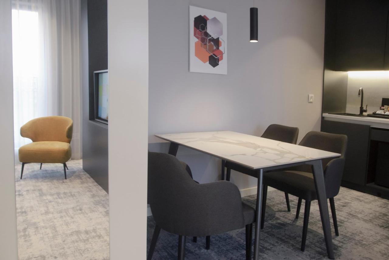H41 Luxury Suites 베오그라드 외부 사진